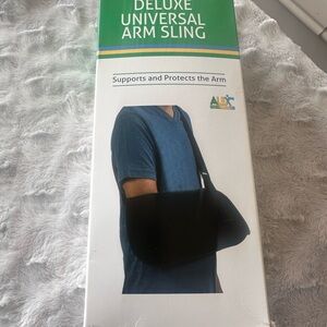 Deluxe Arm Sling with Black Support